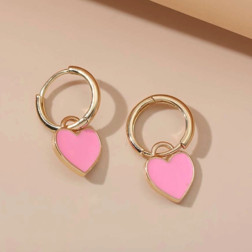 n e w |  pink heart earrings ⭐️